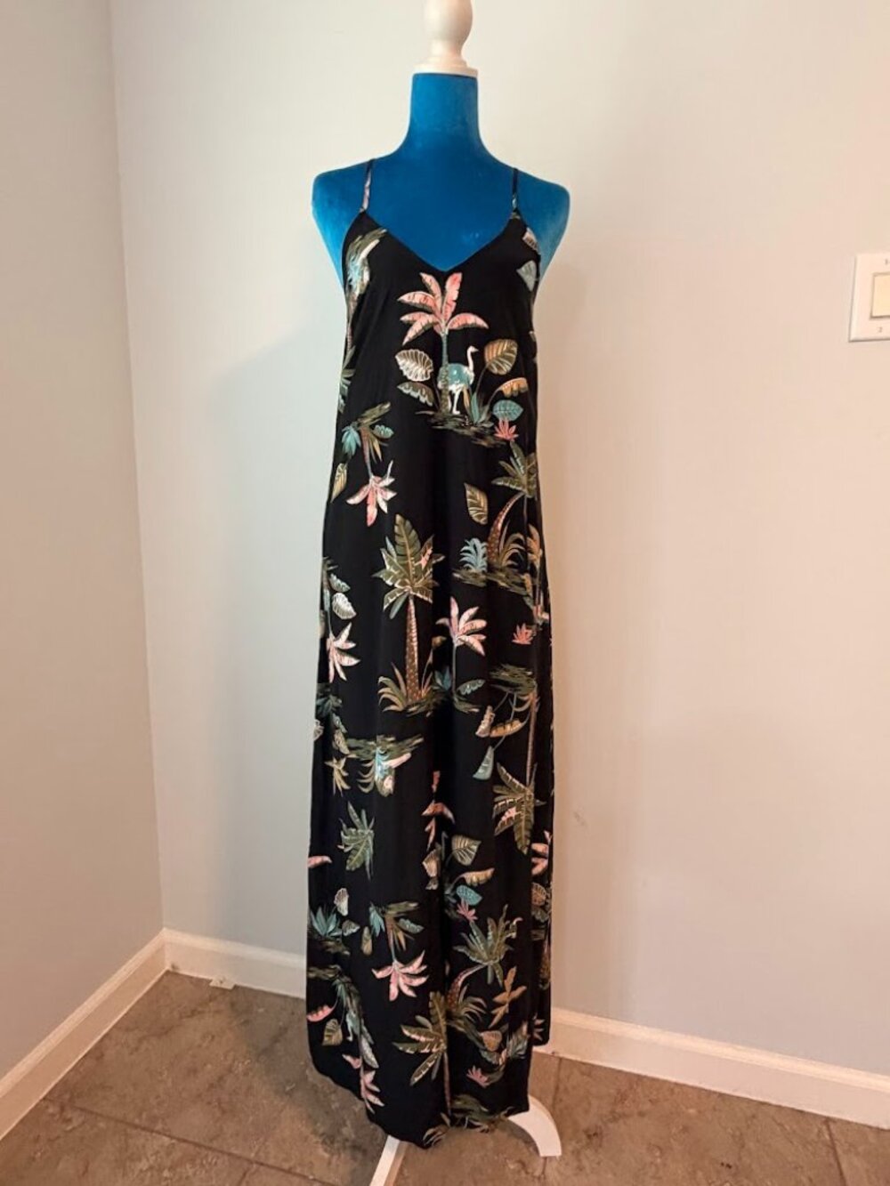 Old Navy Tropical Print Maxi Sundress Criss Cross Back Black Rayon Size M